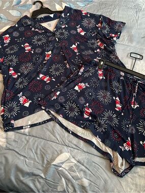 NWOT Celebrate Patriotic Women’s Navy Firework Print Short Pajama Set Sz 3X